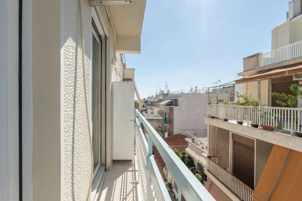 Bright & Airy 2Bd Apt Close To National Garden Atenas Exterior foto