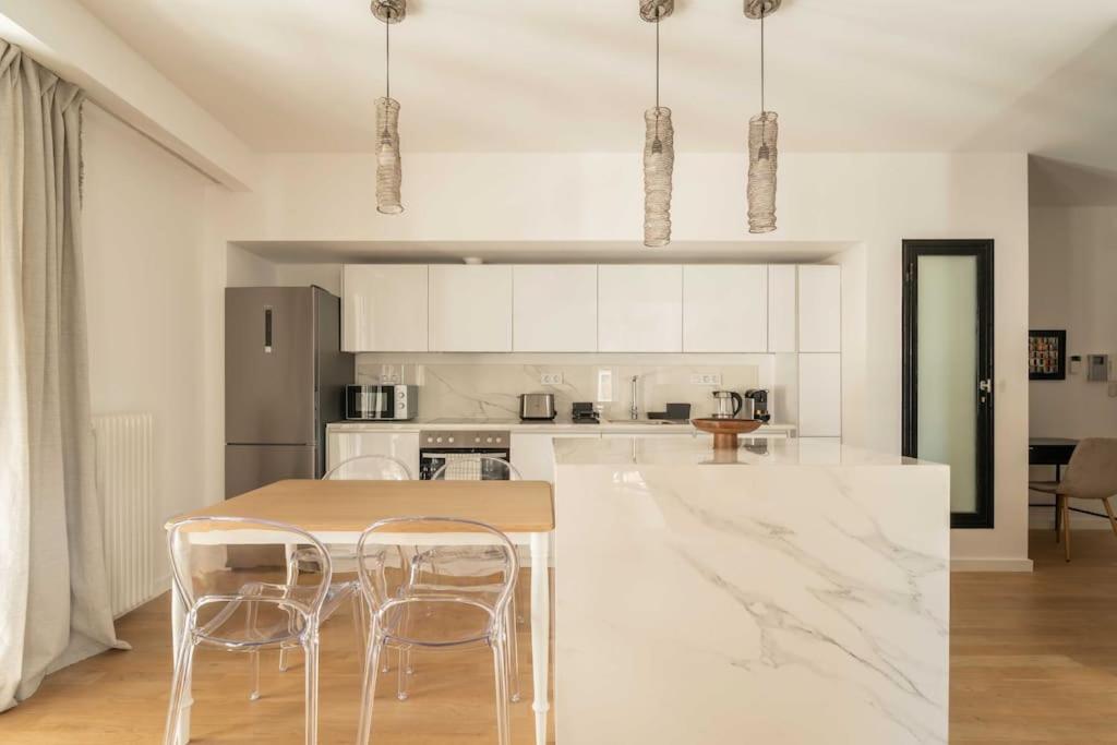 Bright & Airy 2Bd Apt Close To National Garden Atenas Exterior foto